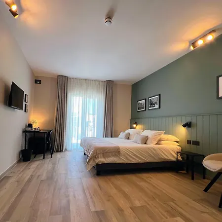 Number 33 - Bed & Breakfast