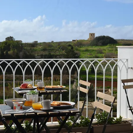 Number 33 - Bed & Breakfast Dingli