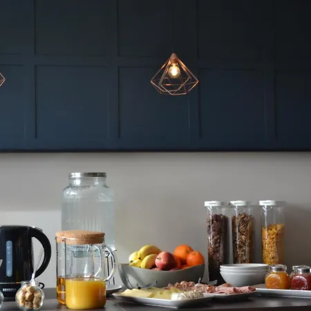 Number 33 - Bed & Breakfast