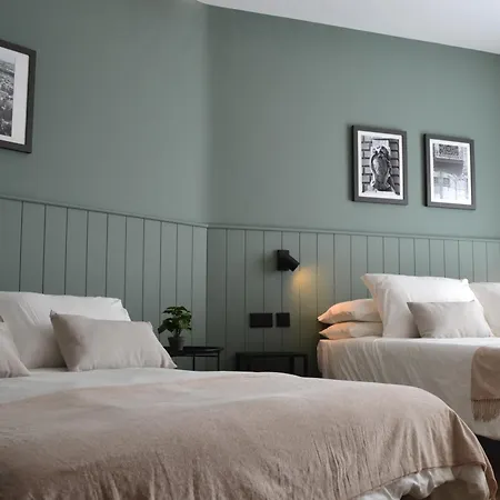 Bed and breakfast Number 33 - 3*